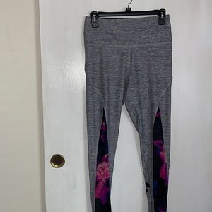 PINK ultimate leggings